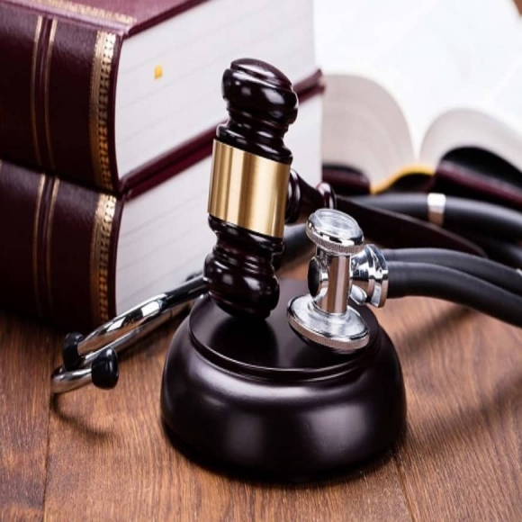 خدمات حقوقی ویژه ، مختص جامعه پزشکی و پیراپزشکی